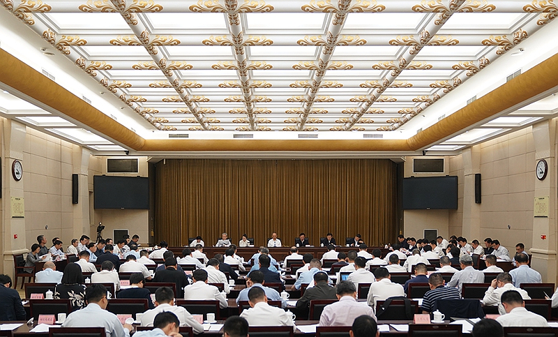 黃強在研究進一步推動綠氫全產業(yè)鏈發(fā)展及推廣應用工作會議上強調
積極搶占氫能新賽道加快形成新質生產力「相關圖片」