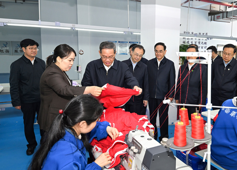 李強在貴州調(diào)研時強調(diào)
毫不放松抓好各項政策舉措落實
扎實有效鞏固拓展脫貧攻堅成果「相關(guān)圖片」